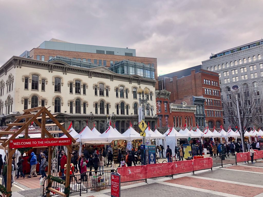 DC holiday market gives small businesses a chance to operate downtown