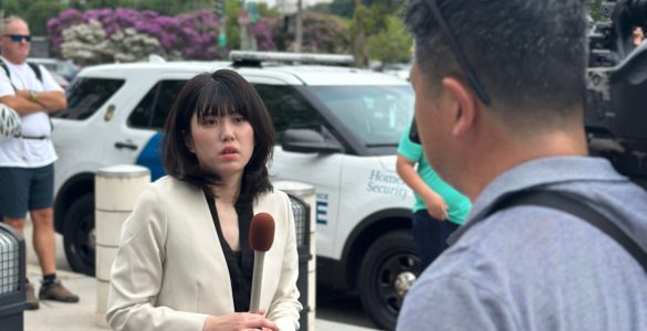 Global press working near federal court