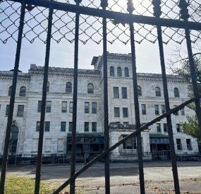 What was once the recreation area of The Grant Building on 3700 North Capitol Street NW, which is currently on D.C.'s Historic Preservation League’s list of “Most Endangered Places.” (Photo by Natalia Quintana-Felicianio/The Wash)