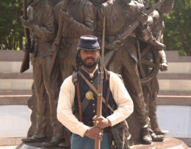 Civil war expert in costume