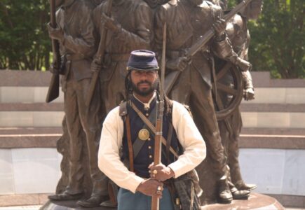 Civil war expert in costume