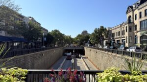 Looking south from Dupont Circle, the underpass slated to be decked over is flanked by restaurants and shops such as Kramers. (Yi Ya (Becky) Tseng)
