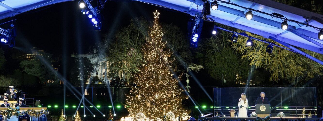 Crowds at the National Christmas Tree Lighting in Washington, D.C. (Screenshot, x.com/firstladyoffice)