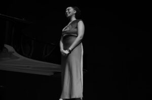 Ella Vaughn receiving feedback during masterclass (photo: Antoine Sanfuentes)